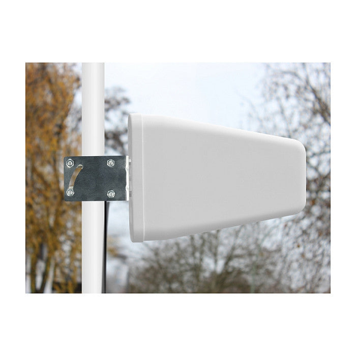 DELOCK LTE Antenne SMA Stecker 7-9 dBi direktional mit Anschlusskabel RG-58 5m weiss outdoor