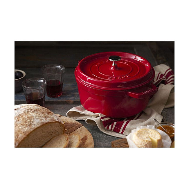 Staub La Cocotte 24cm rund. Kirsch-rot. Gusseisen
