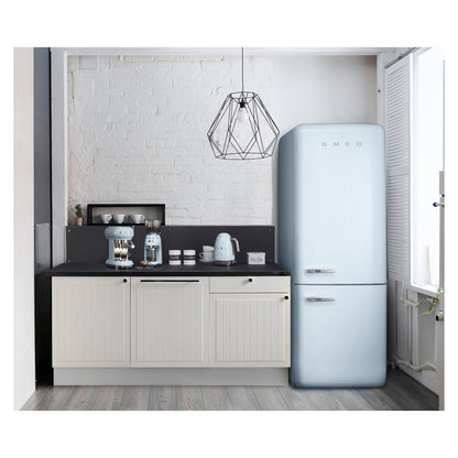 SMEG Wasserkocher 50s Style KLF04PBEU, Pastellblau