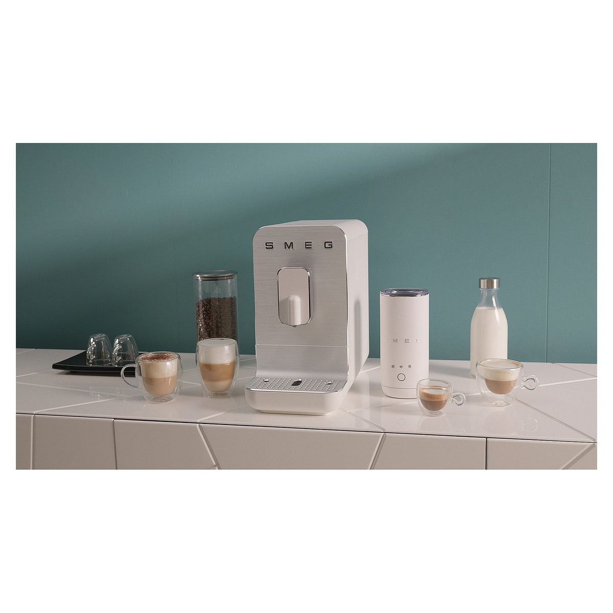 SMEG Espressomaschine BCC11WHMEU weiß/grau