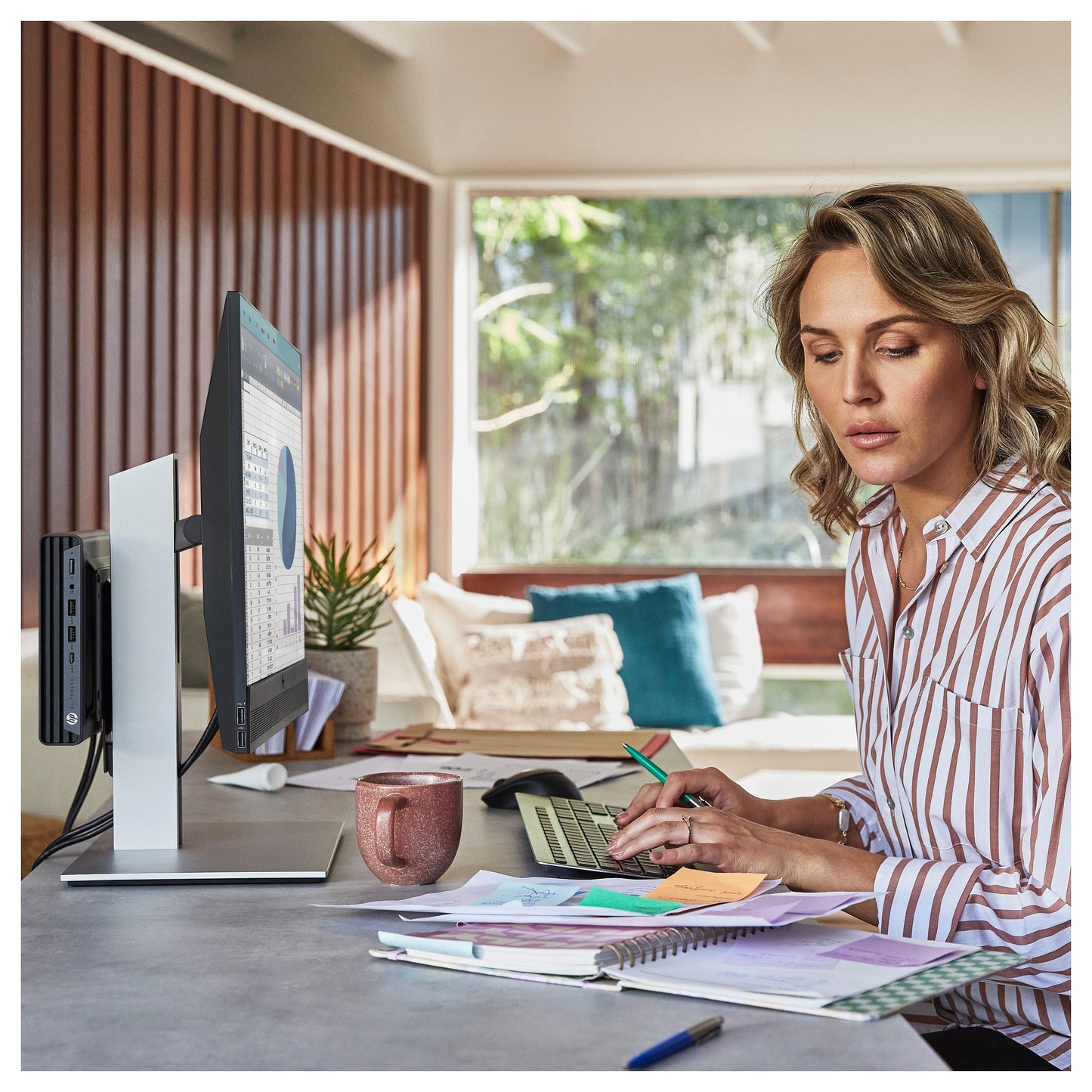 HP Elite Mini 800 G9 i9-14900T/64GB/1TBSSD/W11 Pro