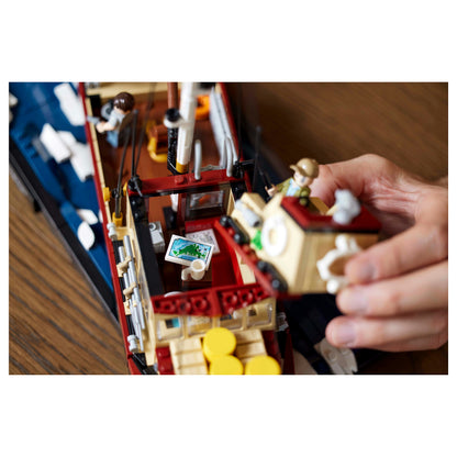LEGO 21350 Ideas Der weie Hai