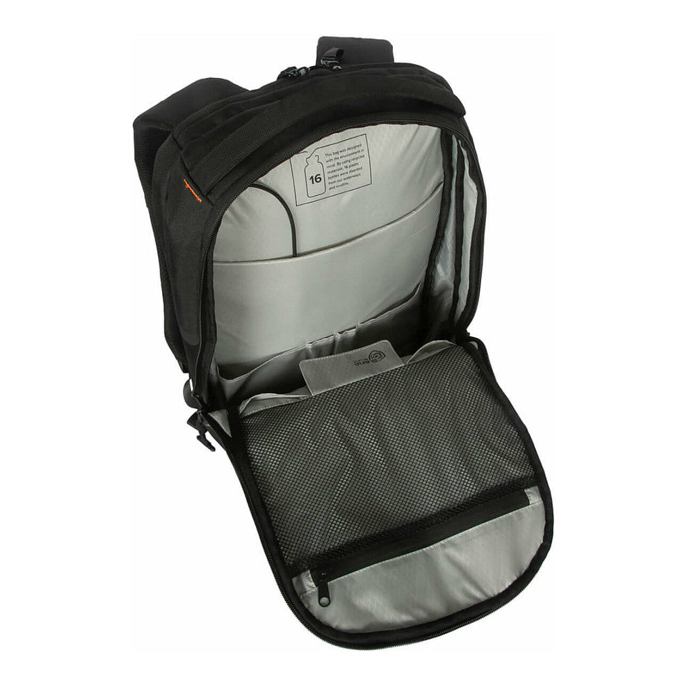 TARGUS COMMUTER BACKPACK