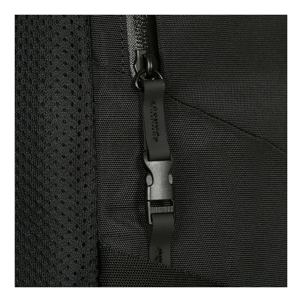 TARGUS TERRA BACKPACK - BLACK
