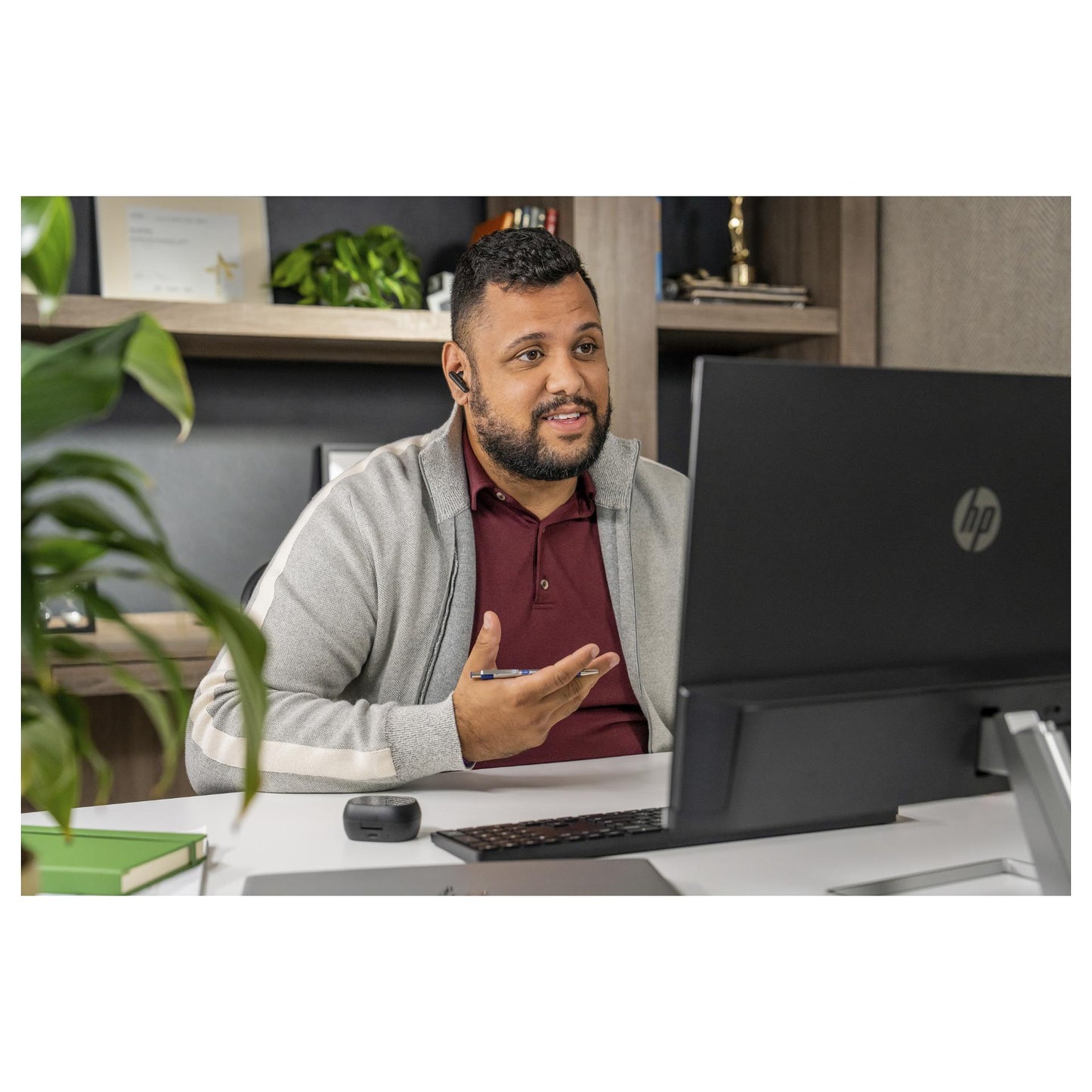 Voyager Free 60+ Wlan UC-M Kopfhörer Carbon Black USB-C