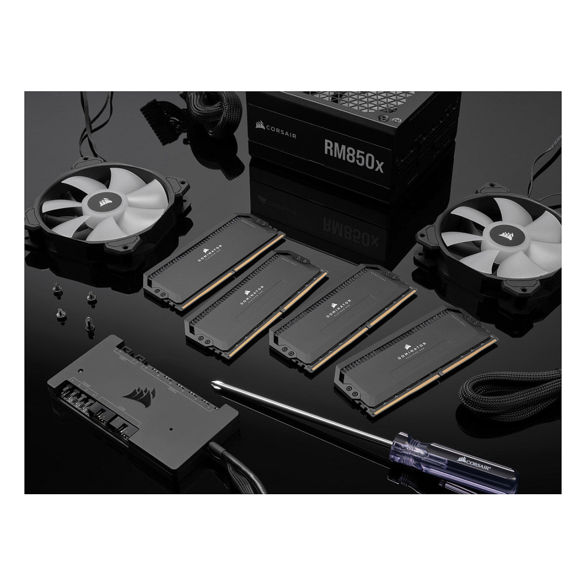 64 GB Corsair DIMM 6600 (2x 32 GB) Dual-Kit (schwarz. CMT64GX5M2B6600C32. Dominator Platinium. INTEL XMP)