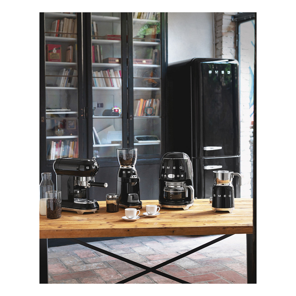 SMEG Filter-Kaffeemaschine 50s Style DCF02BLEU, schwarz