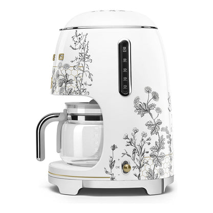 SMEG Filter-Kaffeemaschine 50s Style DCF02WHEU, weiß