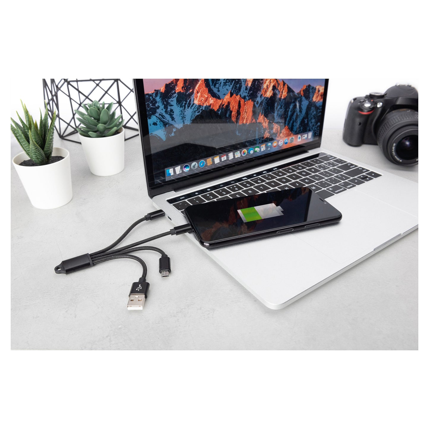 DIGITUS 3-in-1 Ladekabel USB A Lightning + Micro USB + USB-C