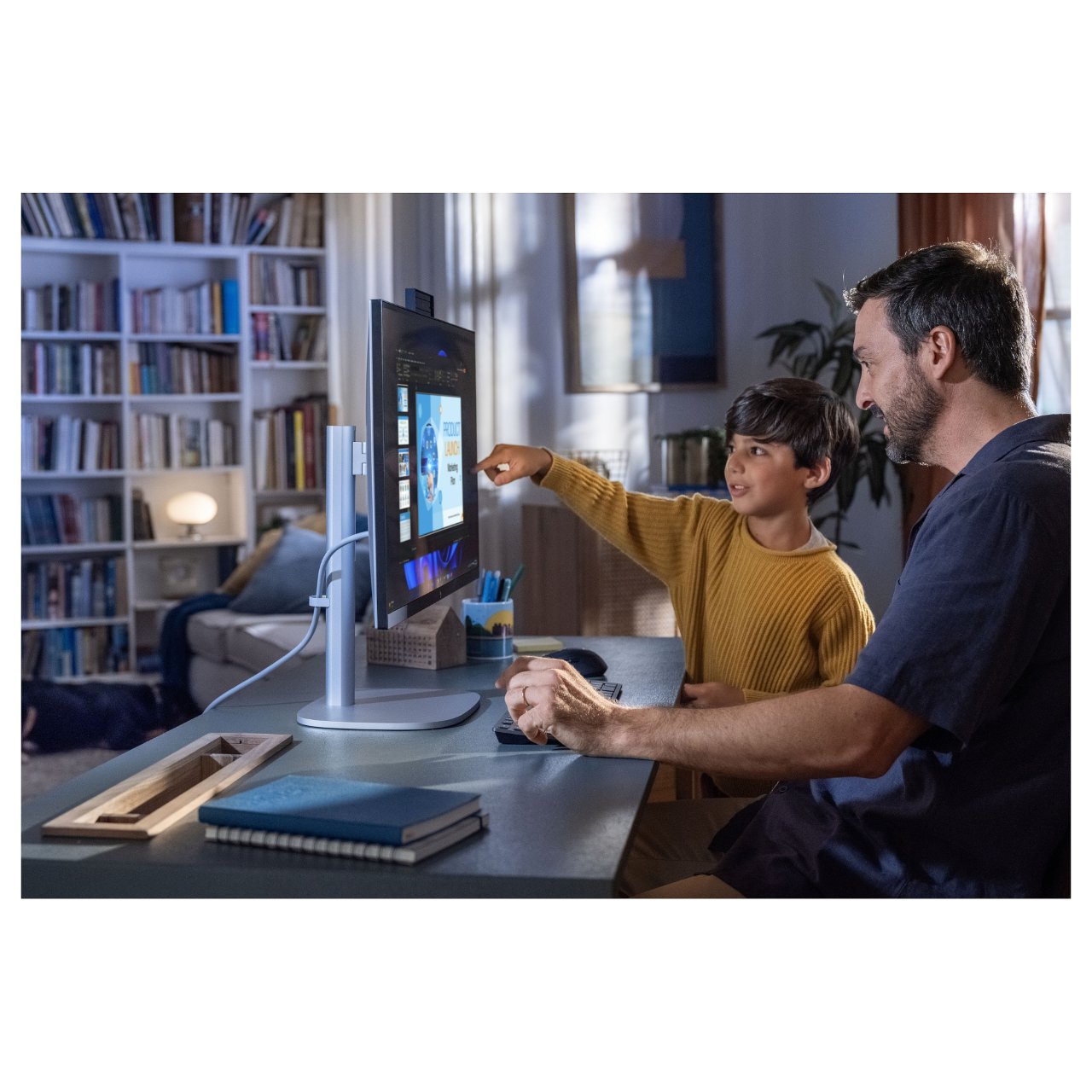 HP Elite Studio 8 AiO Intel Core Ultra 7 265 60,45cm 23,8Zoll FHD 32GB 1TB/SSD W11P 3J Gar (DE)