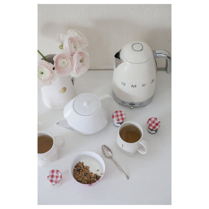 SMEG Wasserkocher 50s Style KLF04CREU, creme