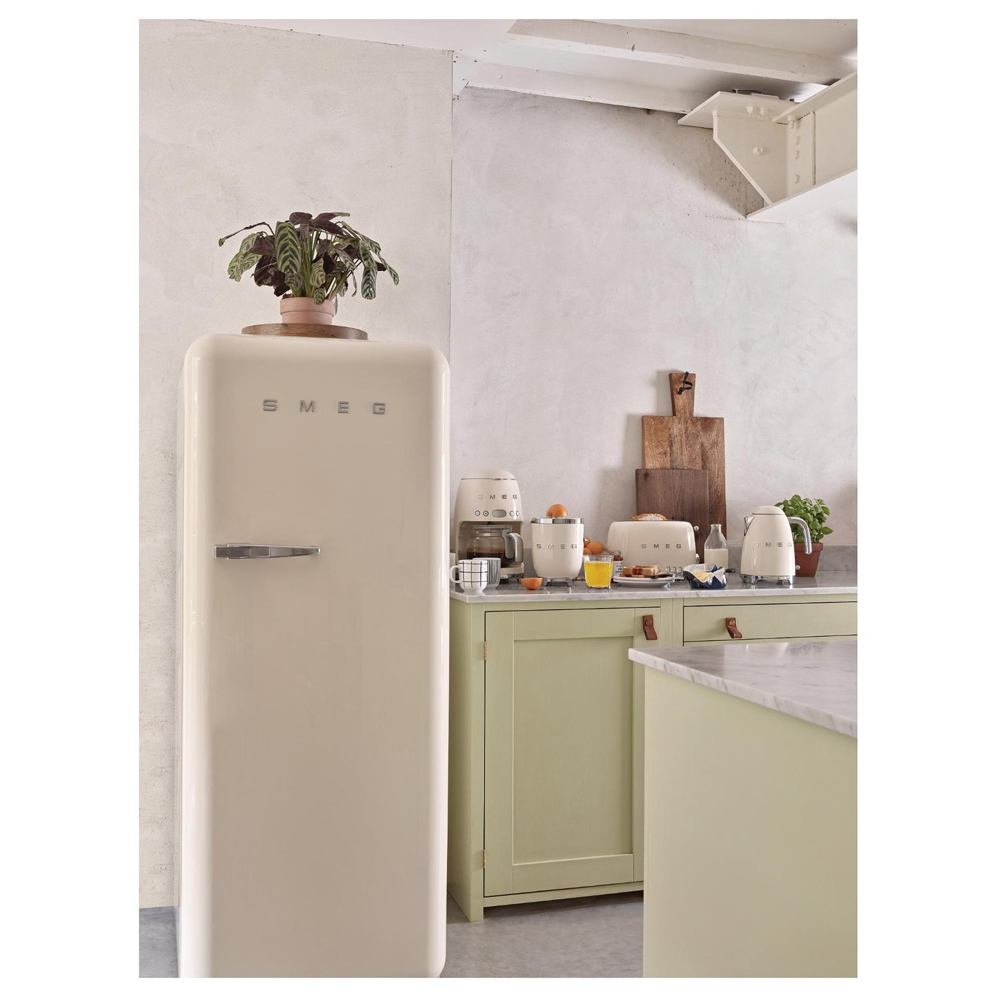 SMEG KLF03CREU 1.7L 2400W creme Wasserkocher