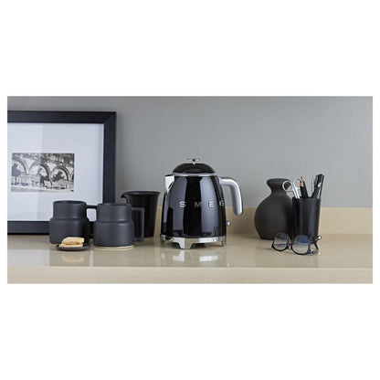 SMEG KLF05BLEU Mini Wasserkocher Schwarz