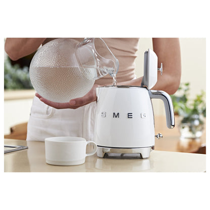 SMEG KLF05WHEU Mini Wasserkocher Weiss