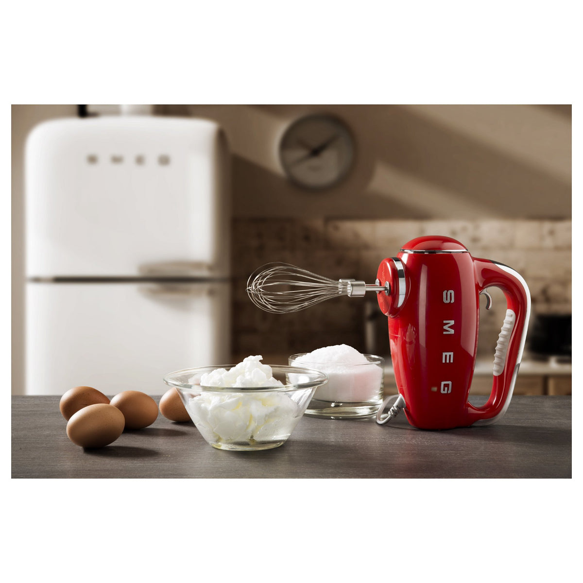 SMEG HMF01RDEU Handmixer im 50er Jahre Retro Design rot