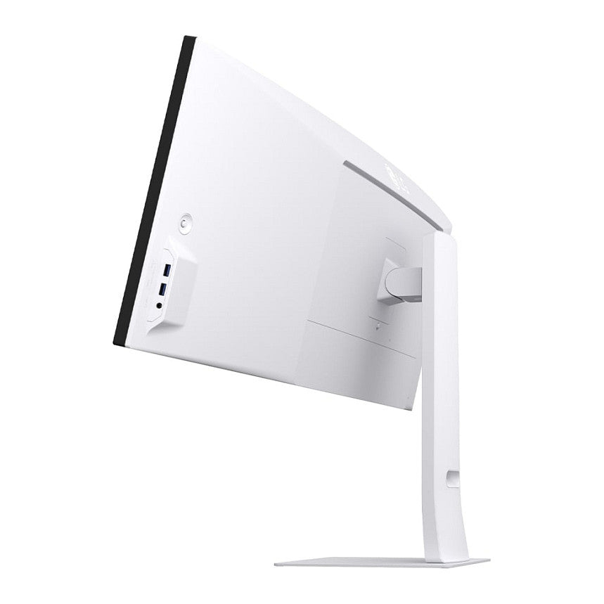 124,5cm/49" (5120×1440) LG 49U950A-W 32:9 Nano IPS 5 ms 144Hz HDMI ×2 DisplayPort 1 USB-C 2×10W Speakers VESA Black