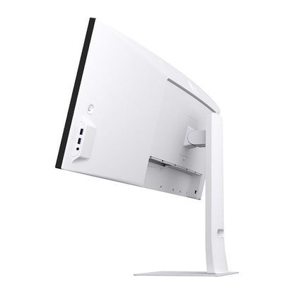 124,5cm/49" (5120×1440) LG 49U950A-W 32:9 Nano IPS 5 ms 144Hz HDMI ×2 DisplayPort 1 USB-C 2×10W Speakers VESA Black