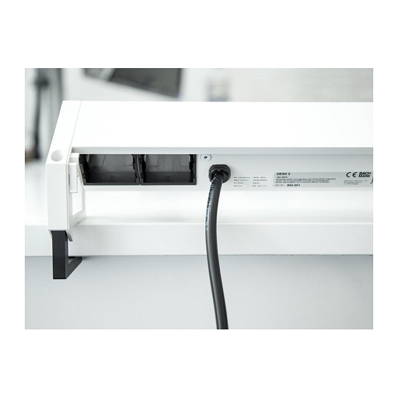 BACHMANN DESK2 3xCEE7/3 Strom 0,2m