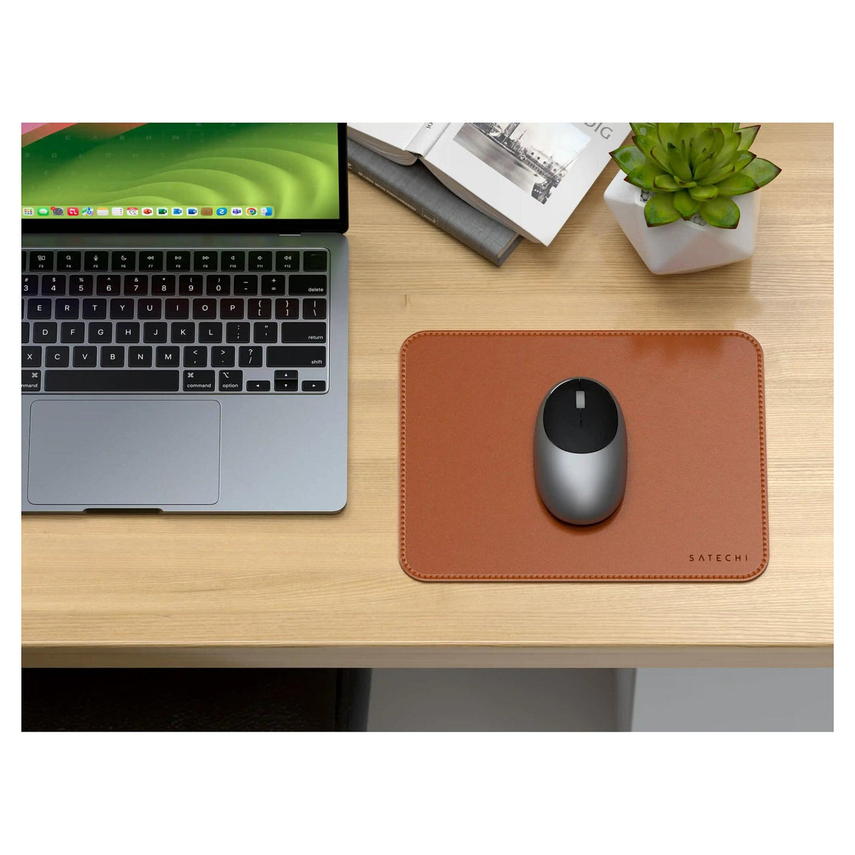 Satechi Vegan-Leather Premium Mouse Pad Braun