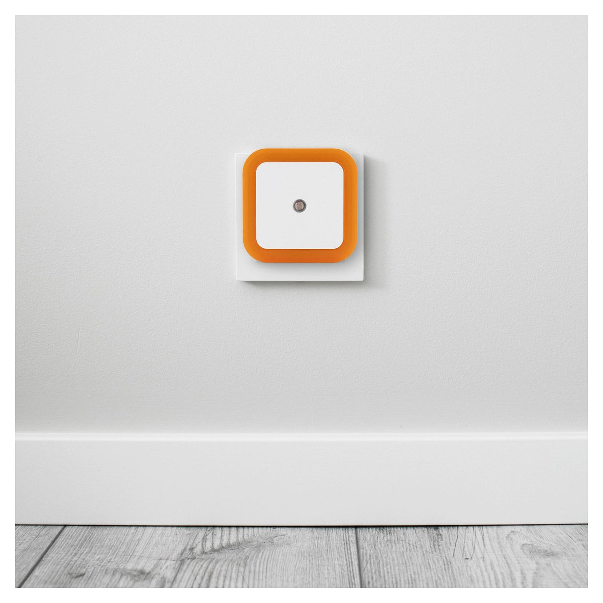 Entac Nachtlicht 0.5W quadrat. WW Orange Dämmerungssensor