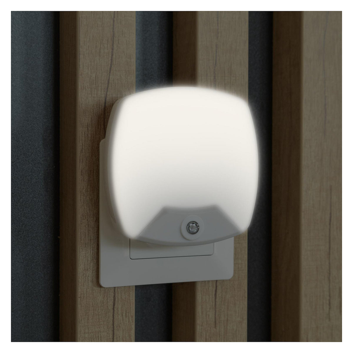 Entac Nachtlicht 0.5W quadrat. WW White Dämmerungssensor