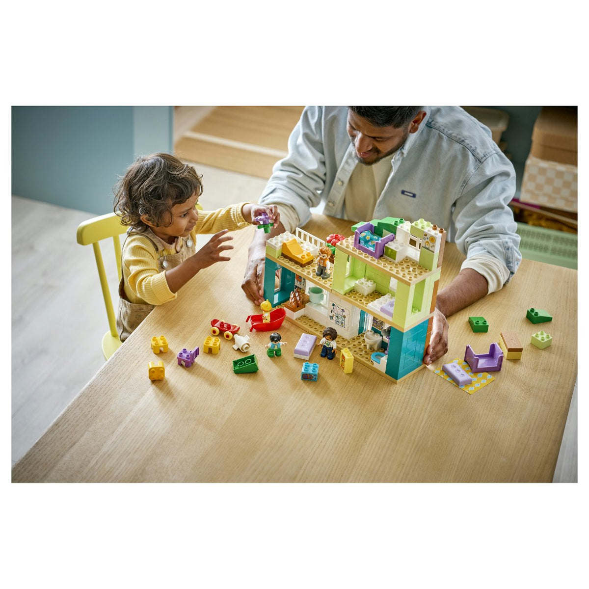 10470 DUPLO Town Modernes Familienhaus mit Figuren - 3-in-1-Set