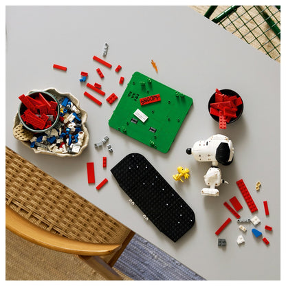 LEGO 21368 Ideas Peanuts: Snoopys Hundehtte