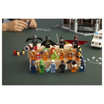 LEGO 76300 DC S.H. Batman - Arkham Asylum