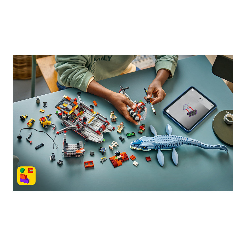 77983 LEGO 77983 J.W. Mosasaurier-Angriff auf das Boot (8.4.)