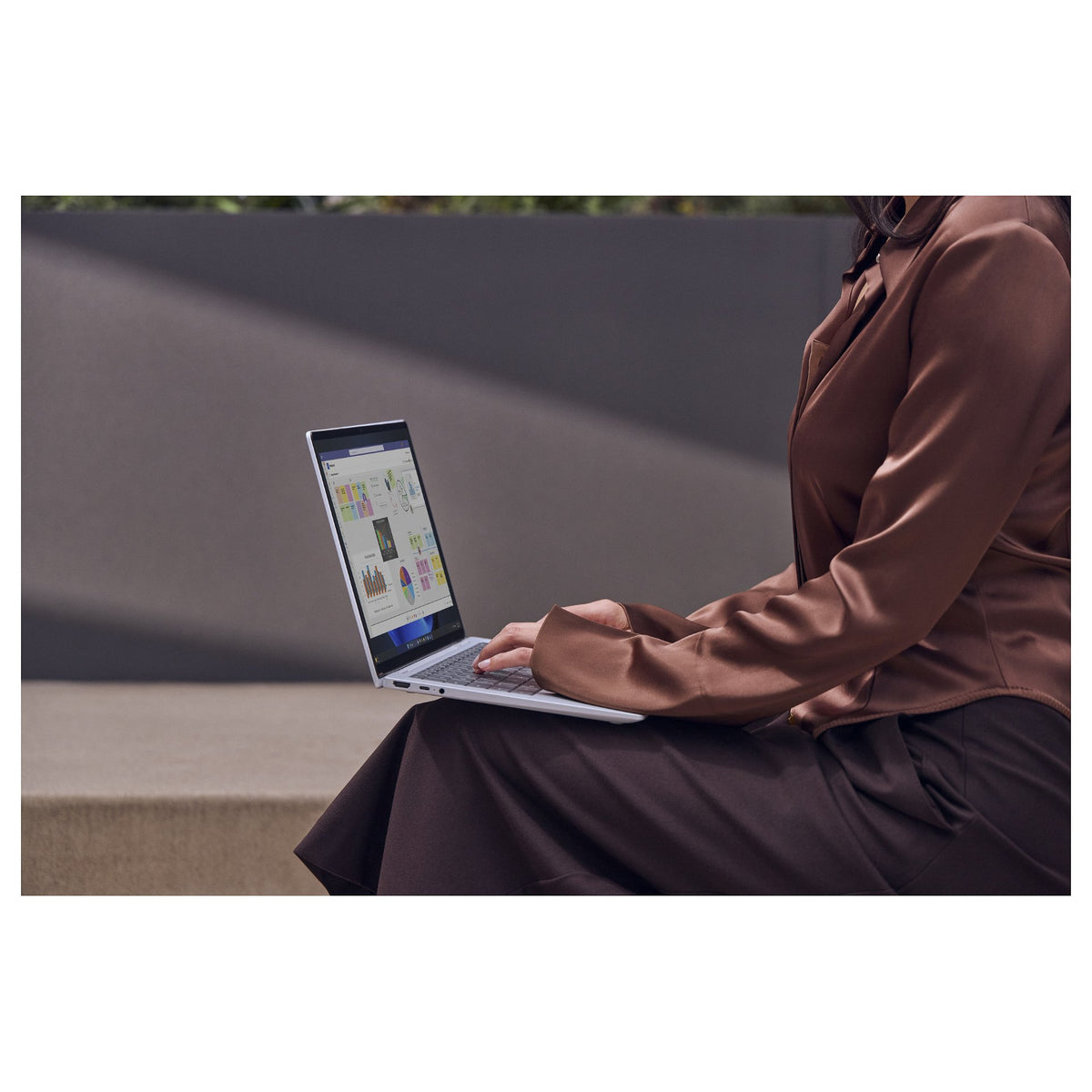 HP EliteBook X G2q SnapDragon X2E-90100/32GB/512SSD/W11 Pro 1J Gar (DE)