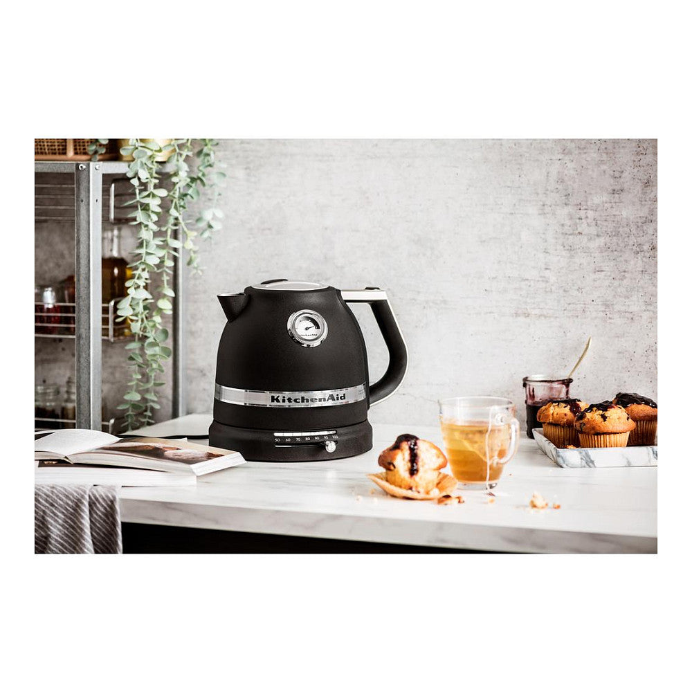 Kettle 1.5liter Black cast iron
