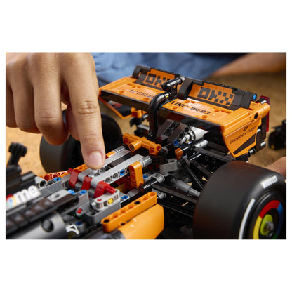 42228 Technic McLaren MCL39 F1 Rennwagen