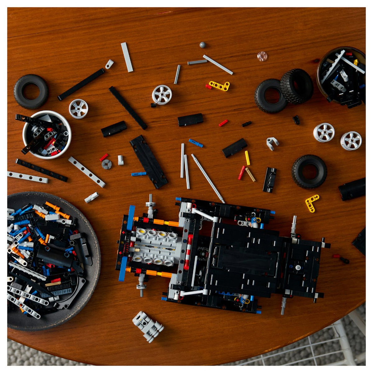 42231 LEGO 42231 Technic Fast and Furious Dodge Charger R/T Auto (2.5.)