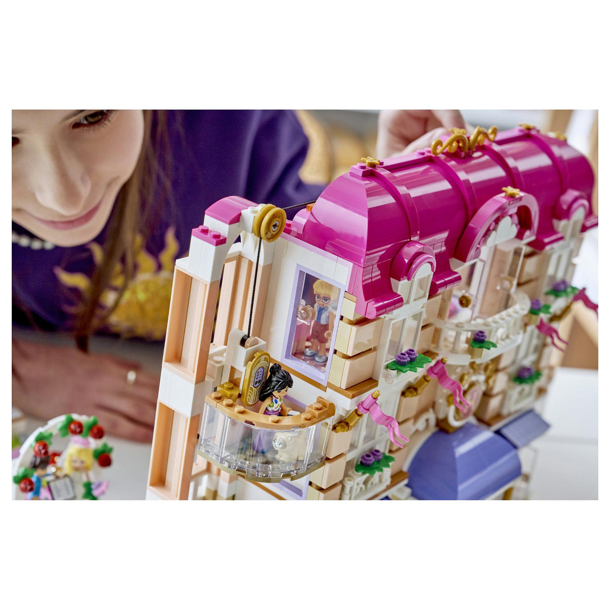 42704 LEGO 42704 Friends Das Grandhotel von Heartlake City (2.5.)