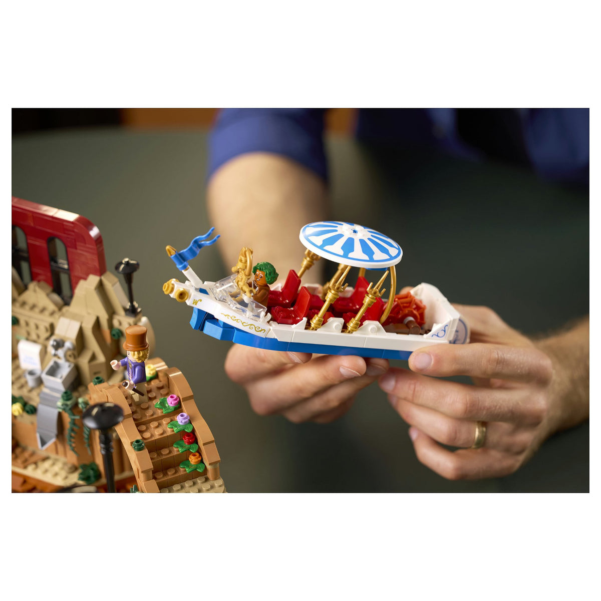 Ideas Willy Wonka and Chocolate Factory (21360)