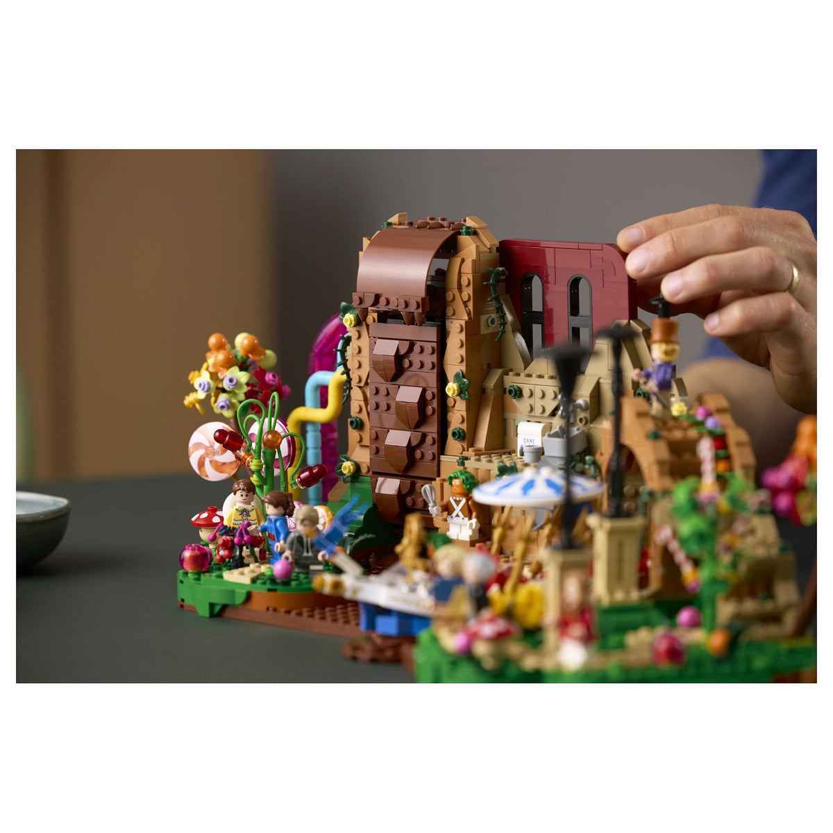 Ideas Willy Wonka and Chocolate Factory (21360)