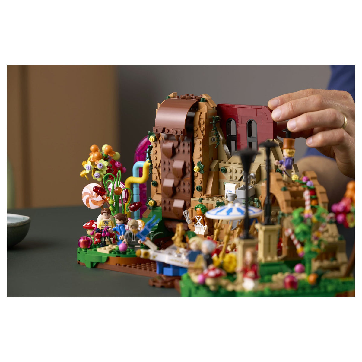 Ideas Willy Wonka and Chocolate Factory (21360)