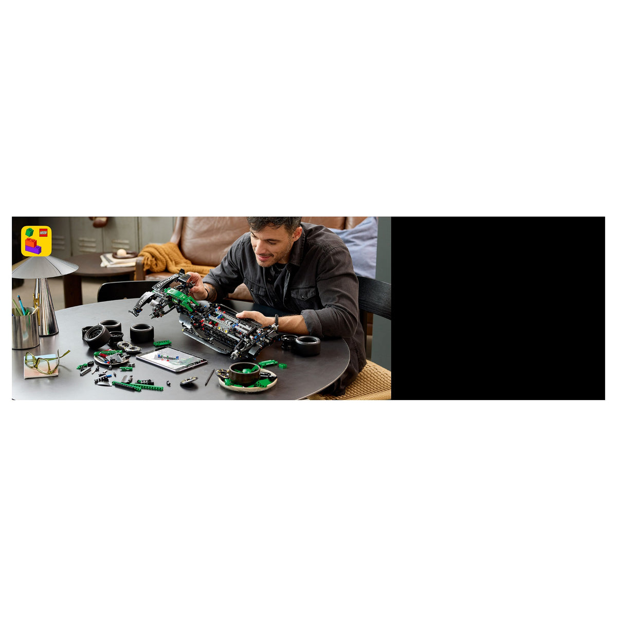 42240 Technic Aston Martin Aramco AMR25 F1 Auto