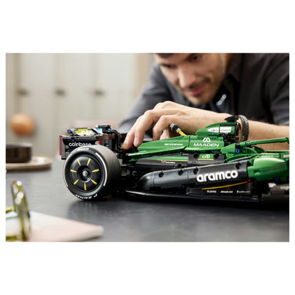 42240 Technic Aston Martin Aramco AMR25 F1 Auto