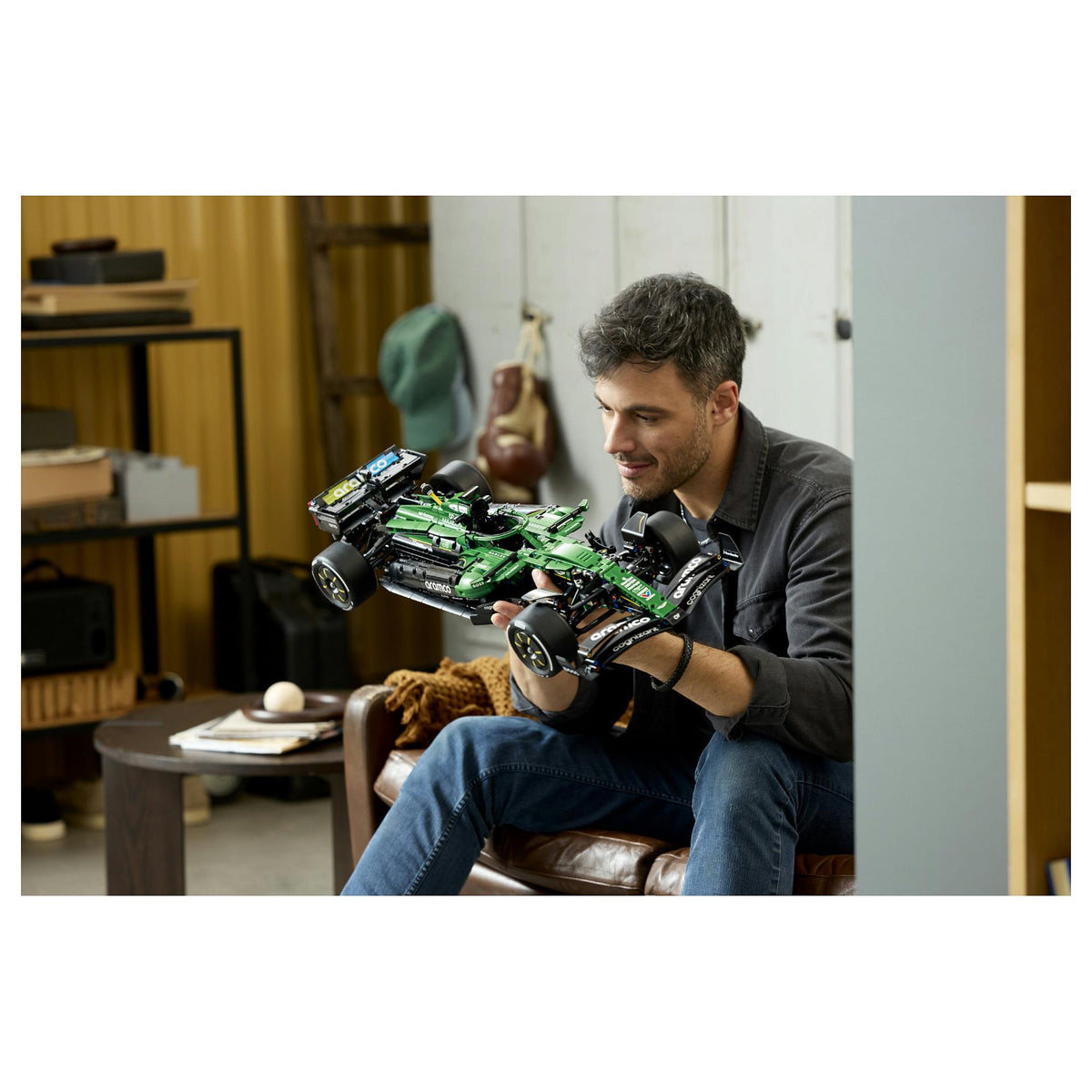 42240 Technic Aston Martin Aramco AMR25 F1 Auto