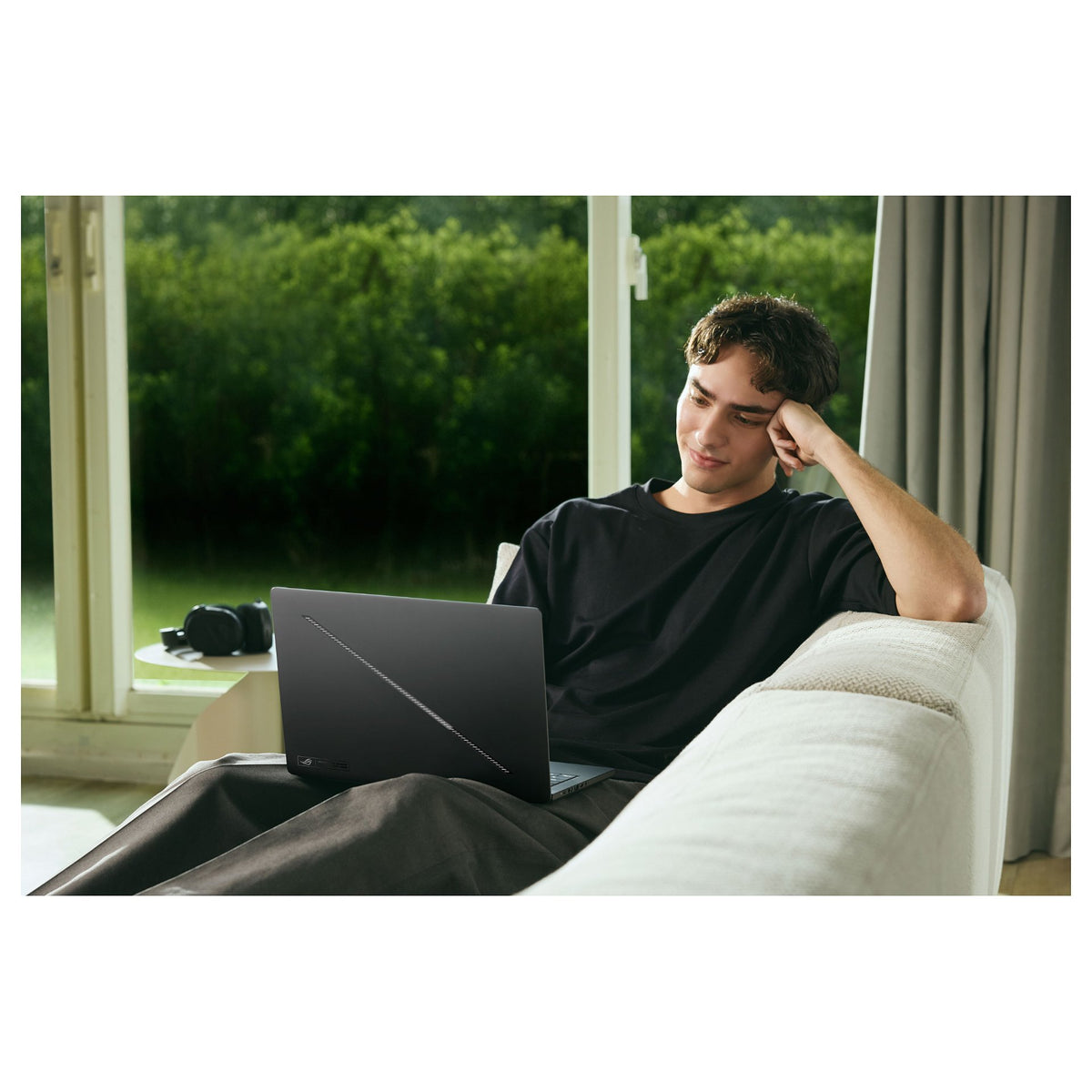 ASUS ROG Zephyrus G14 GU405AW-SY033W CU9 386H/64GB/2TBSSD/RTX 5080/W11 Home