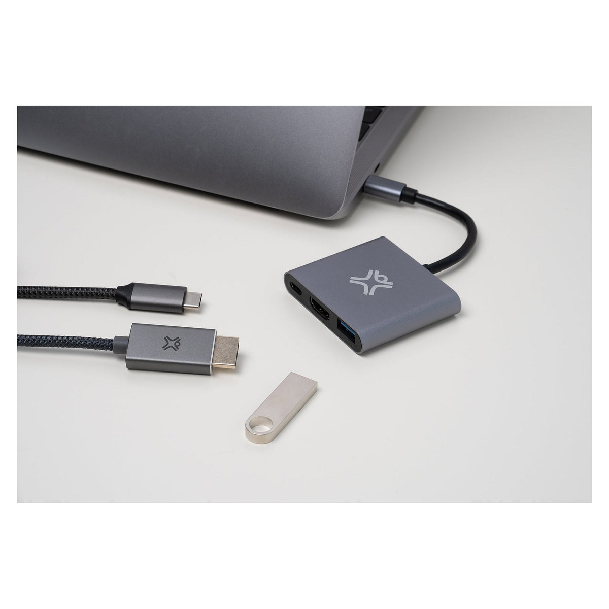 XWH-HUB3-13 XTREMEMAC Hub USB-C 3-port