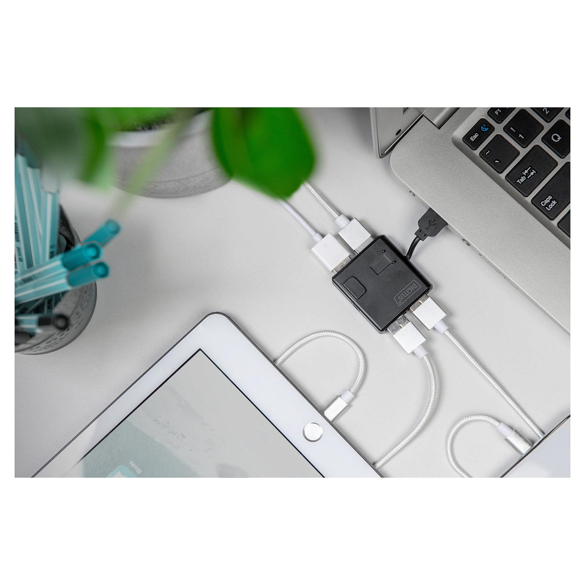 DIGITUS USB-Hub 4-Port 2.0->4xA2.0 integr. Kabel schwarz