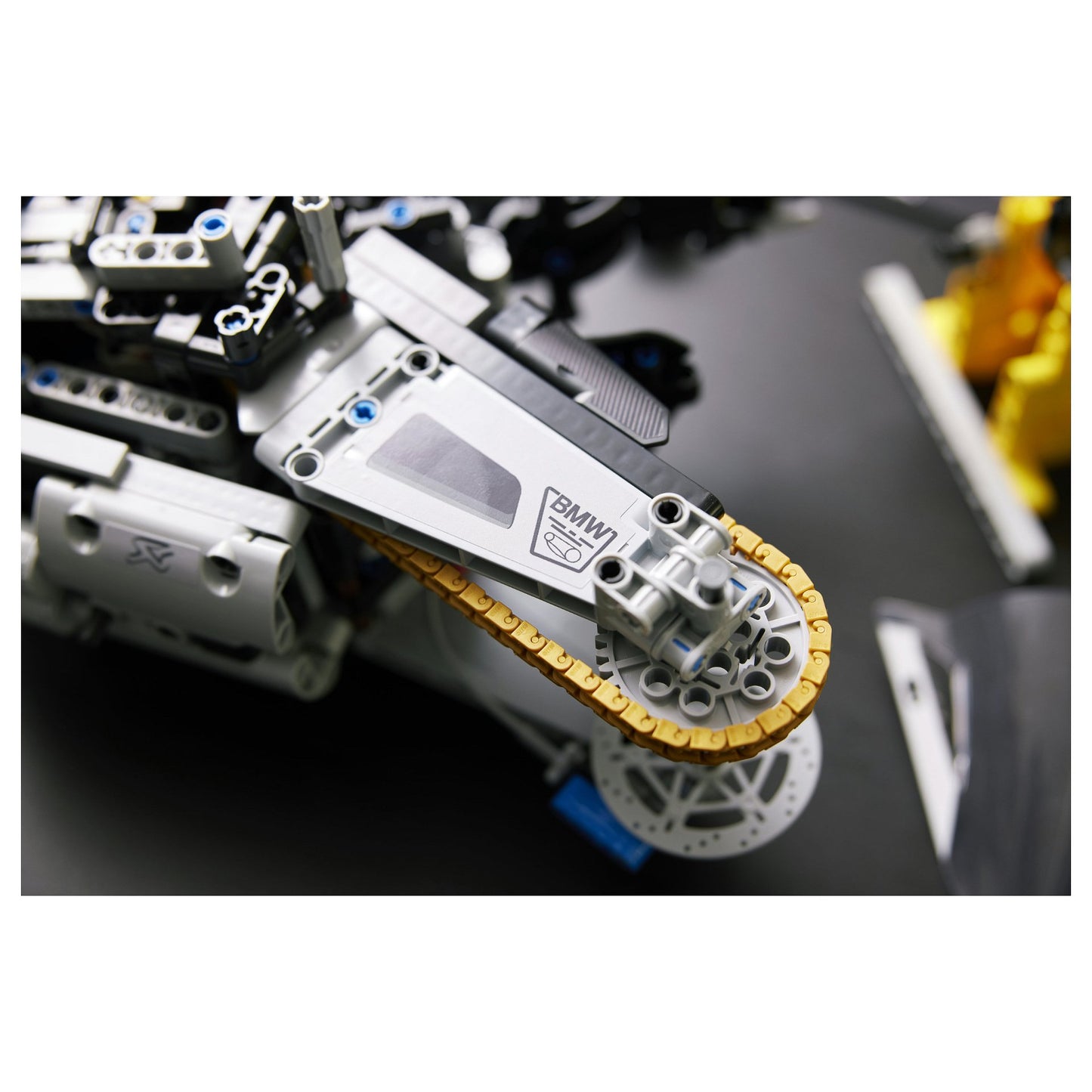 LEGO Technic BMW M 1000 RR 42130