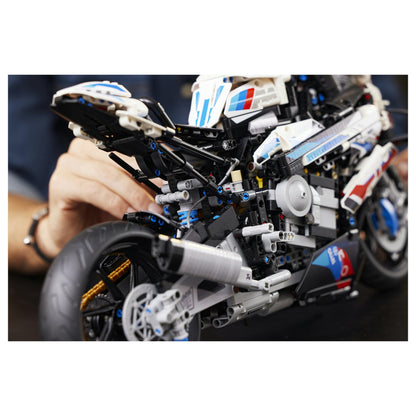 LEGO Technic BMW M 1000 RR 42130