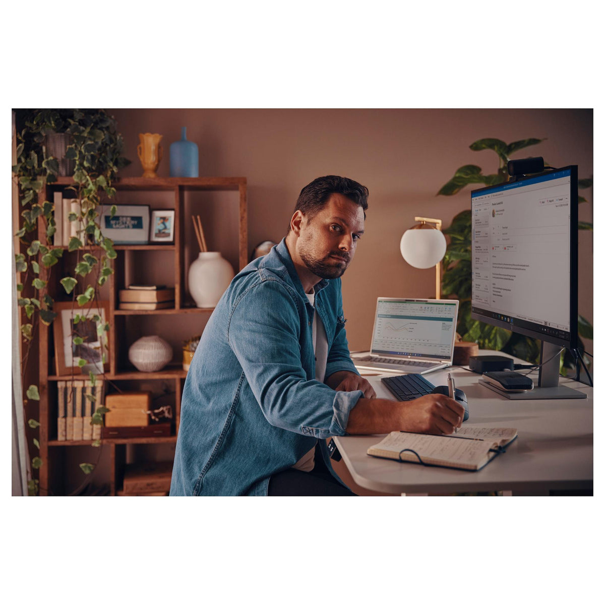 HP 975 USB+BT Dual-Mode Wireless Keyboard (DE)