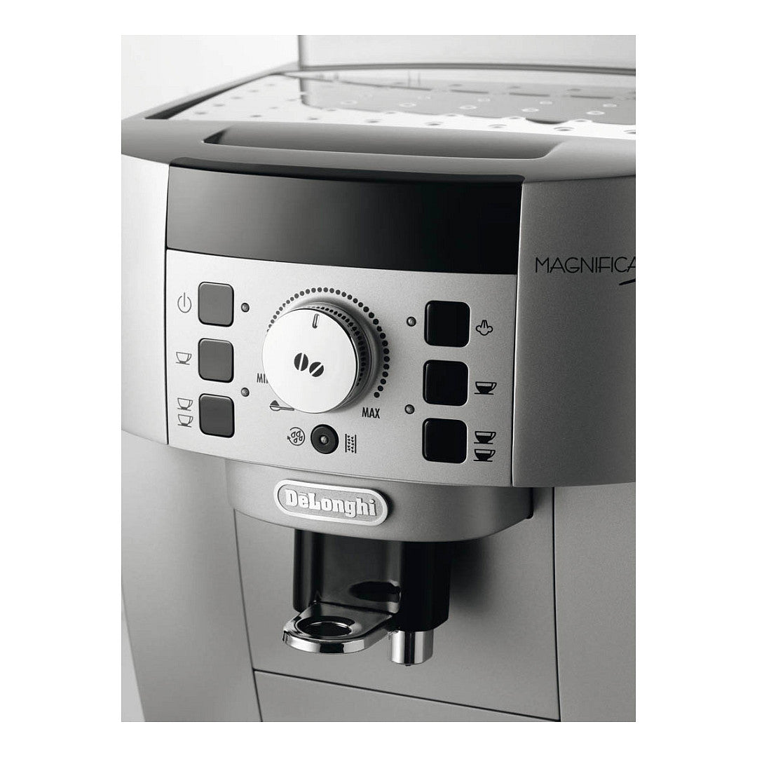 DeLonghi Kaffeemaschine Magnifica S *silber*