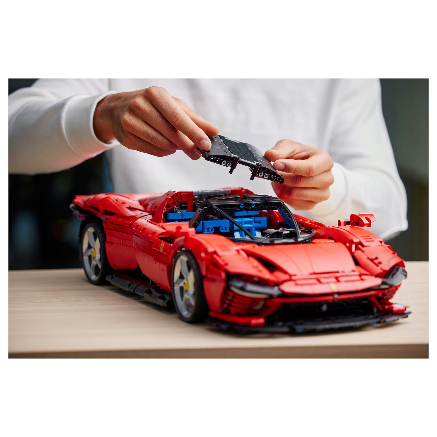 LEGO Technic Ferrari Daytona SP3 42143