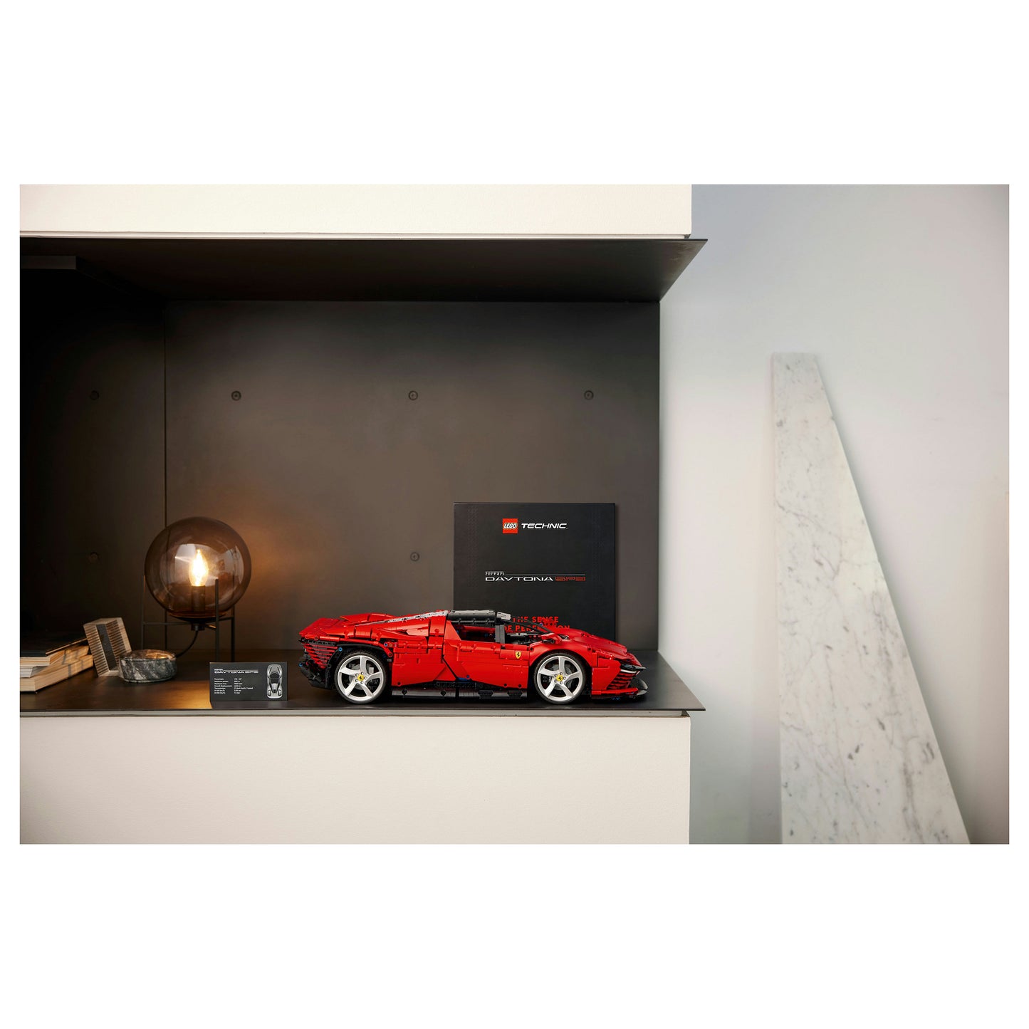 LEGO Technic Ferrari Daytona SP3 42143