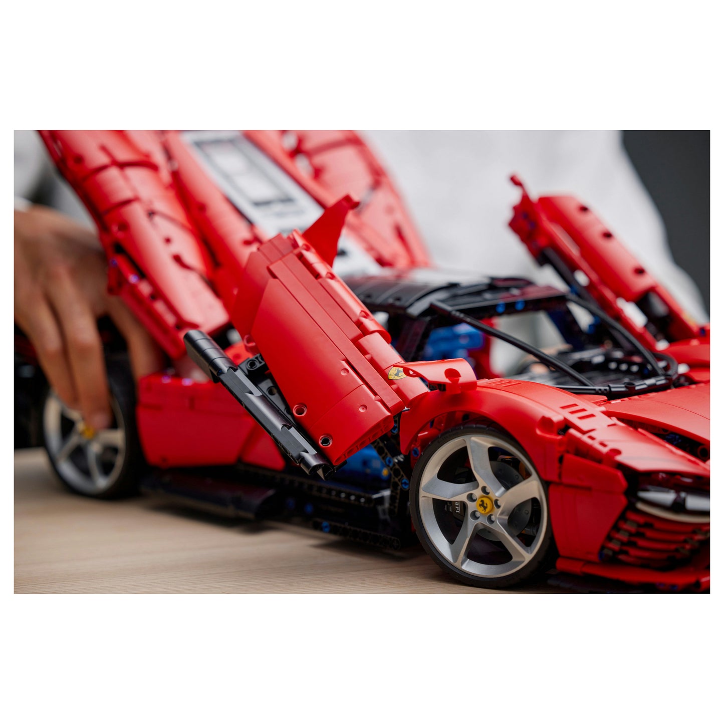 LEGO Technic Ferrari Daytona SP3 42143